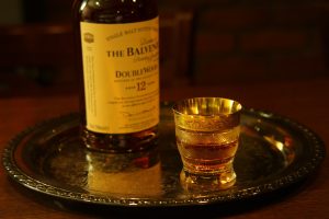 ストレートウイスキーの写真 BAR ALBA バー・アルバ / Straight whisky photo at BAR ALBA, Osaka